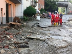 ALLUVIONE VOLONTARI